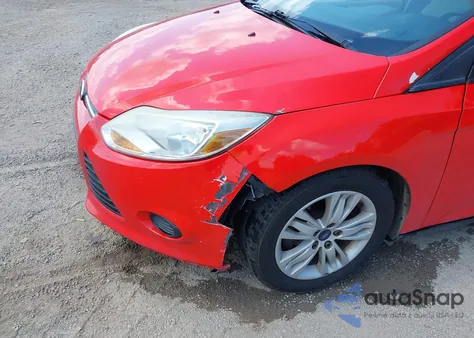 2014 Ford Focus Se from USA, damaged, VIN 1FADP3F2XEL272381